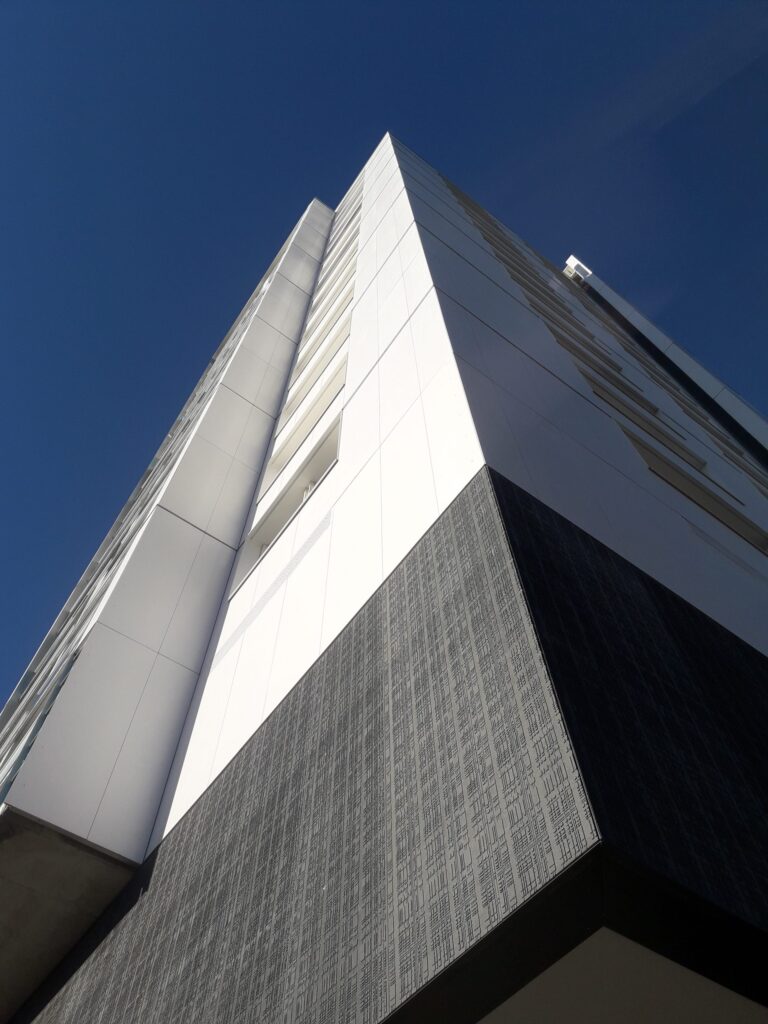 16  Angouleme Res Tour Pajot ACA URB LISSE VELOUTE 01 scaled 1