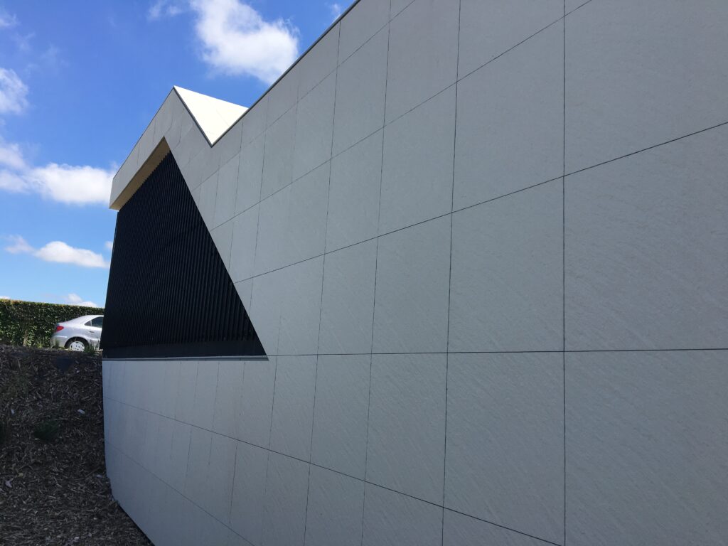 17 Chatelaillon Mercure Ibis ARD GRA ART GRA Courbes Ter Hotel 3 scaled