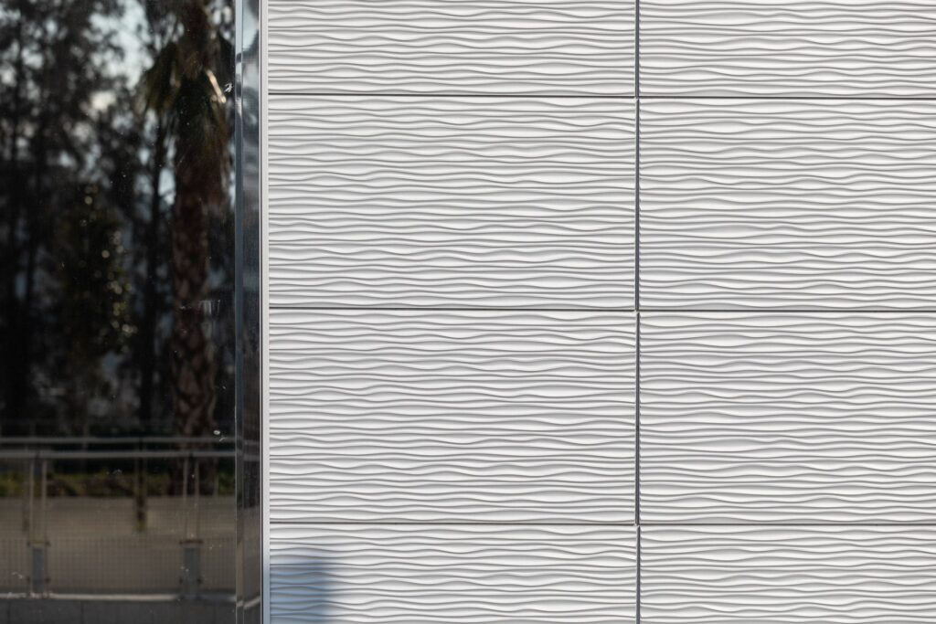 20 Ajaccio Corse Centre commercial Leclerc AQU DUN com05 scaled 1