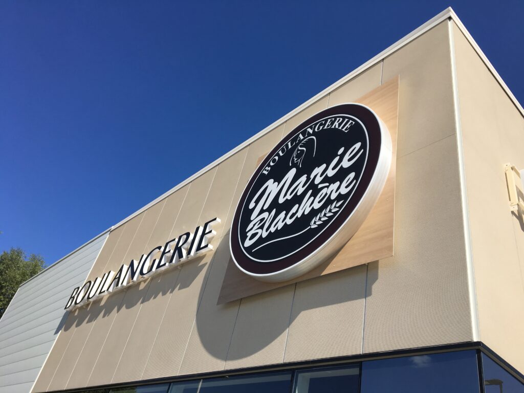 37 Saint Cyr Retail Park ACA TAIG Plateau Vertical 31 scaled