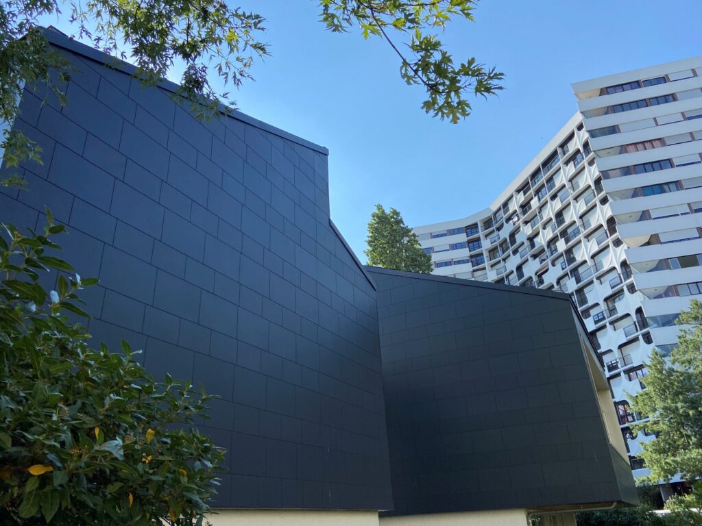 44 Nantes Ecole Louise Michel Nantes Alpha Lisse Noir Mix Format Angles AC EDU02 scaled 1