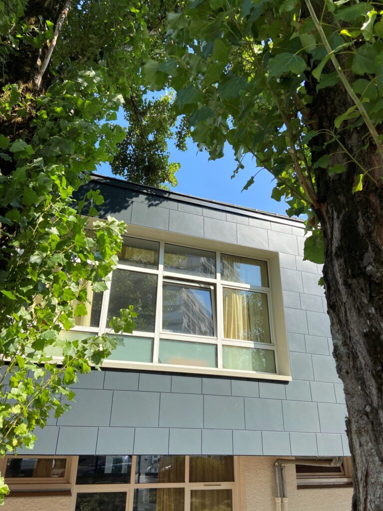 44 Nantes Ecole Louise Michel Nantes Alpha Lisse Noir Mix Format Angles AC EDU08 scaled 1