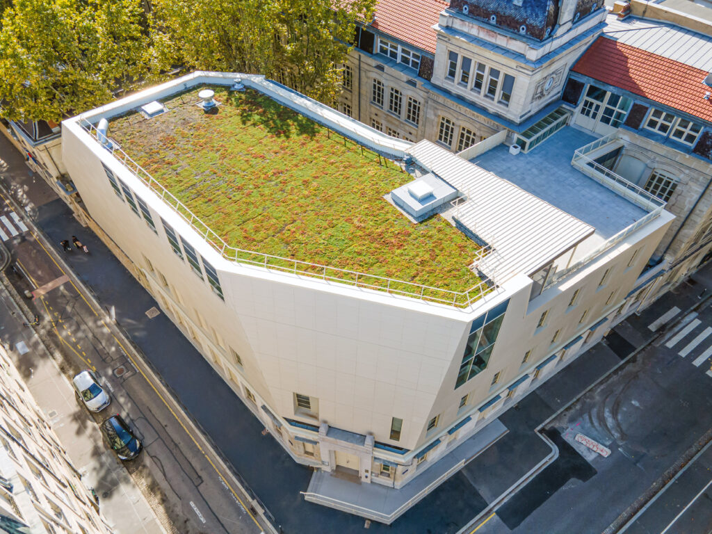 69 Lyon Groupe scolaire Leon Jouhaux ARD LV LM Surtoiture 05 1