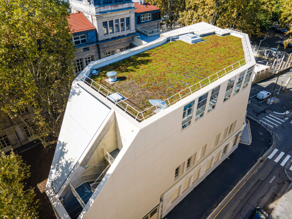 69 Lyon Groupe scolaire Leon Jouhaux ARD LV LM Surtoiture 12 1