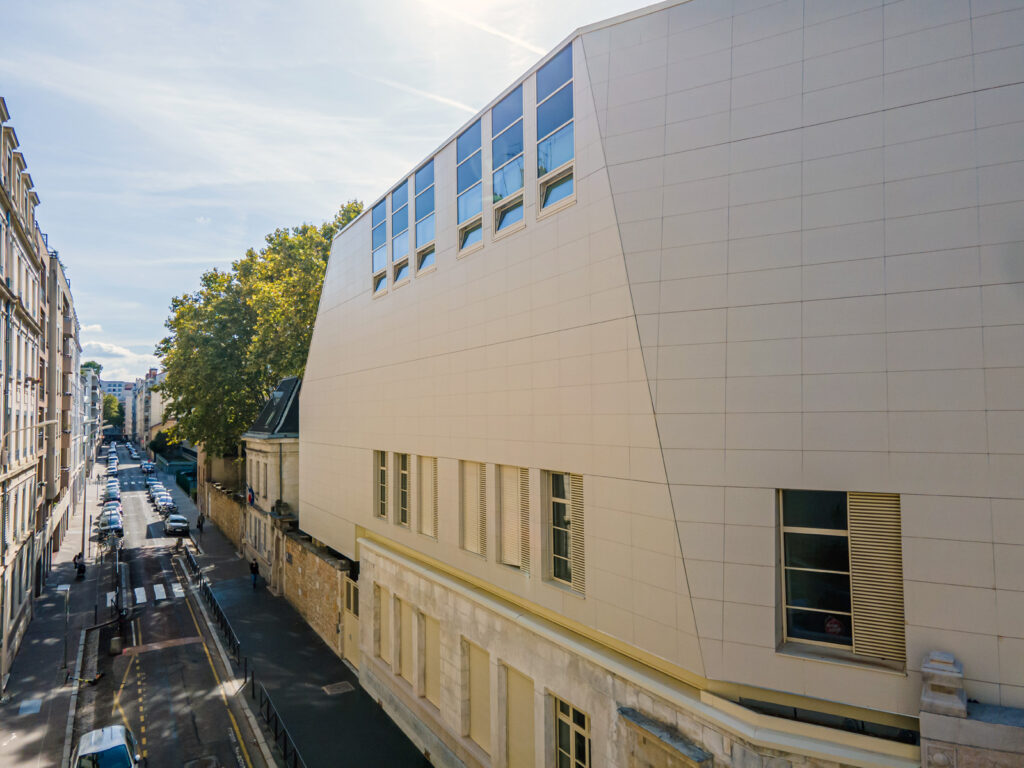 69 Lyon Groupe scolaire Leon Jouhaux ARD LV LM Surtoiture 21 1