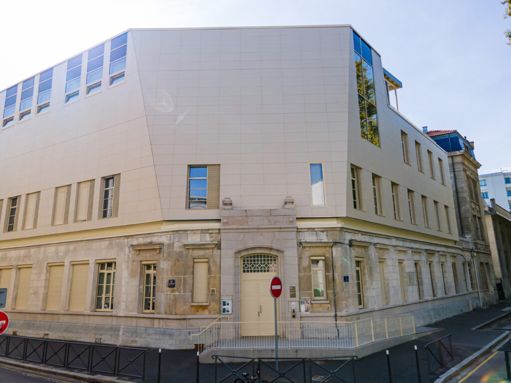 69 Lyon Groupe scolaire Leon Jouhaux ARD LV LM Surtoiture 26 1