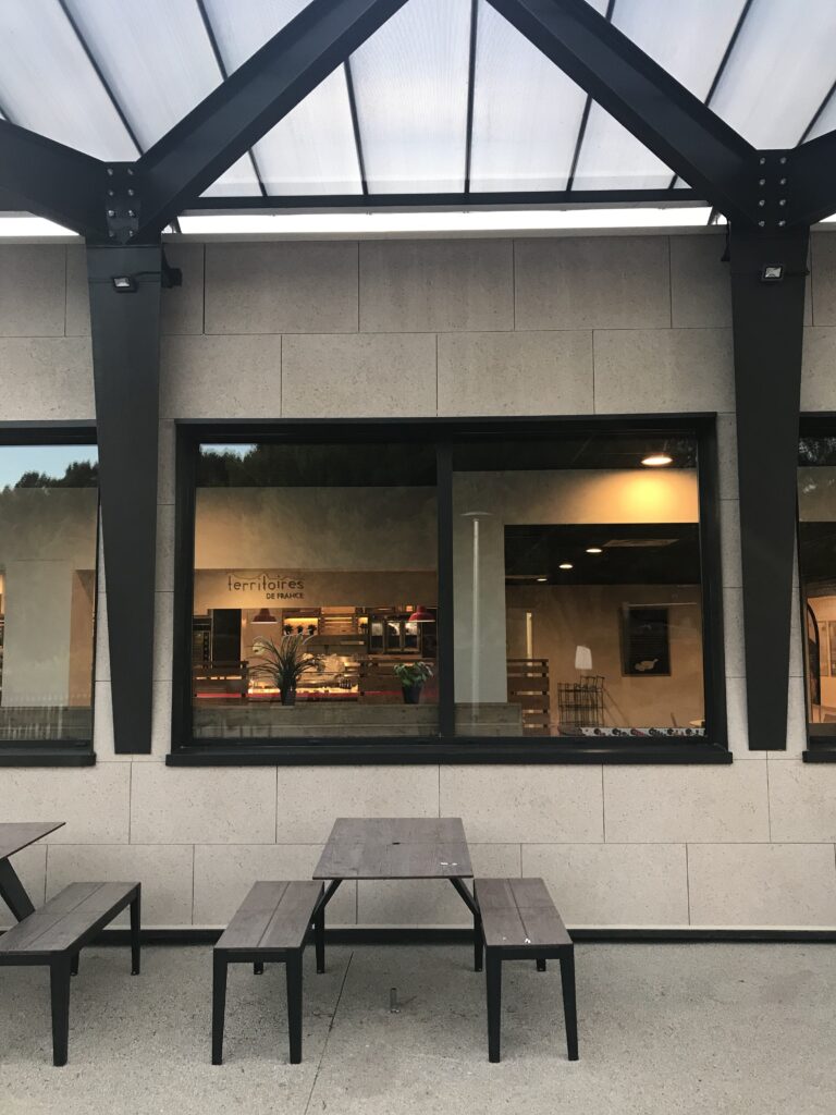 83 Aire de service MORIERES LES AVIGNONS ARD COQ HOGGAR PLT 8 e1571151525224 scaled