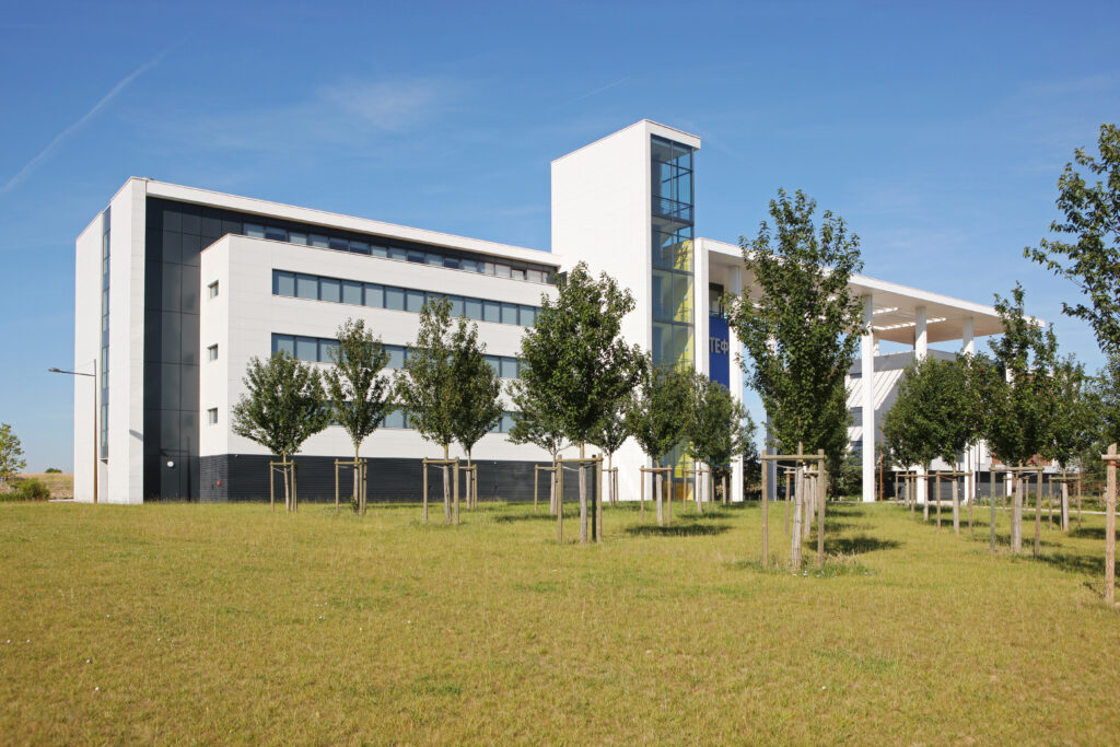 86 Poitiers Bx ZTE ACA LM 10 scaled