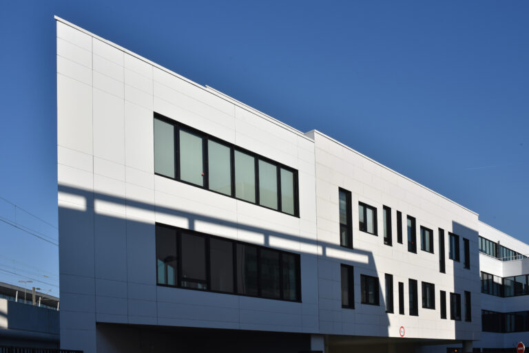 93 Saint Denis Imm Green Corner ACA ART 10 scaled