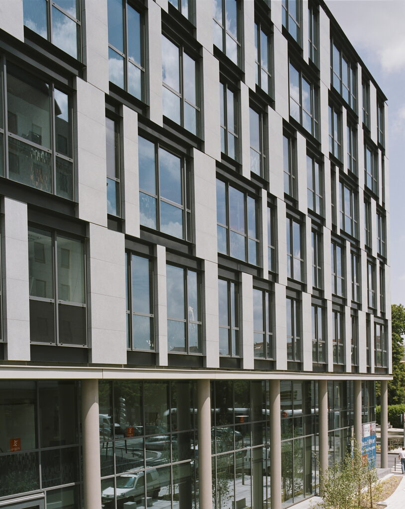 NON RES BUREAUX 6EME SENS LYON 13 ACANTHA GRAN scaled