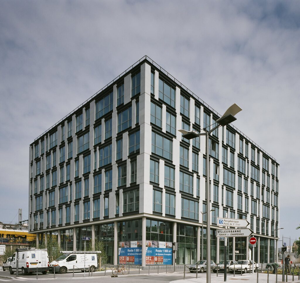 NON RES BUREAUX 6EME SENS LYON 4 ACANTHA GRAN