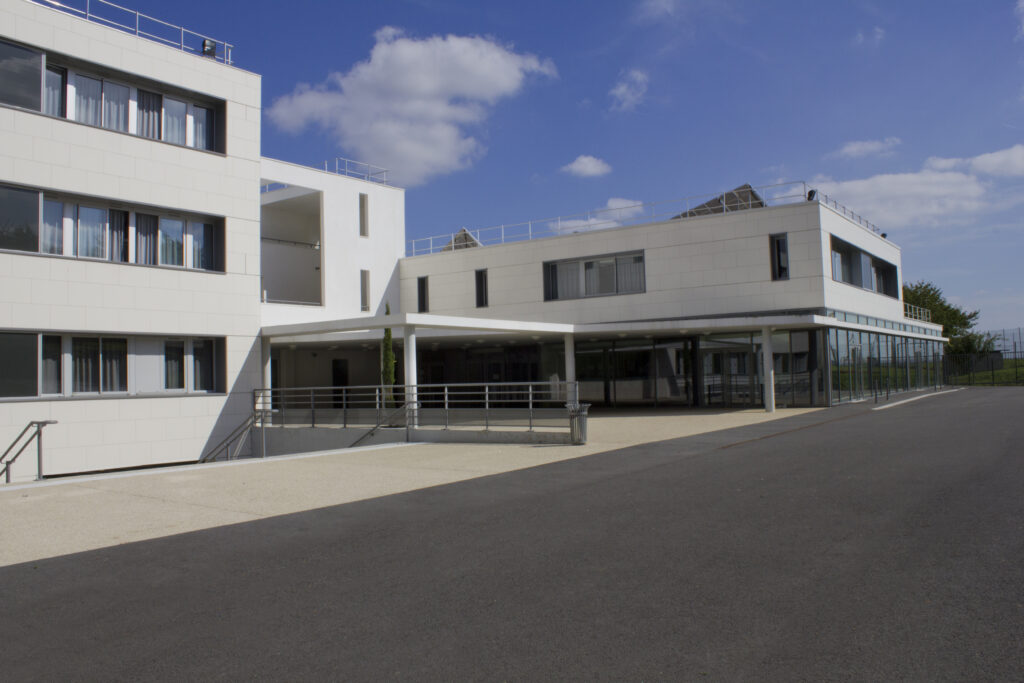 NON RES COLL PAUL ELUARD MONTEREAU 13 ACANTHA LB ACANTHA PAPYRUS scaled