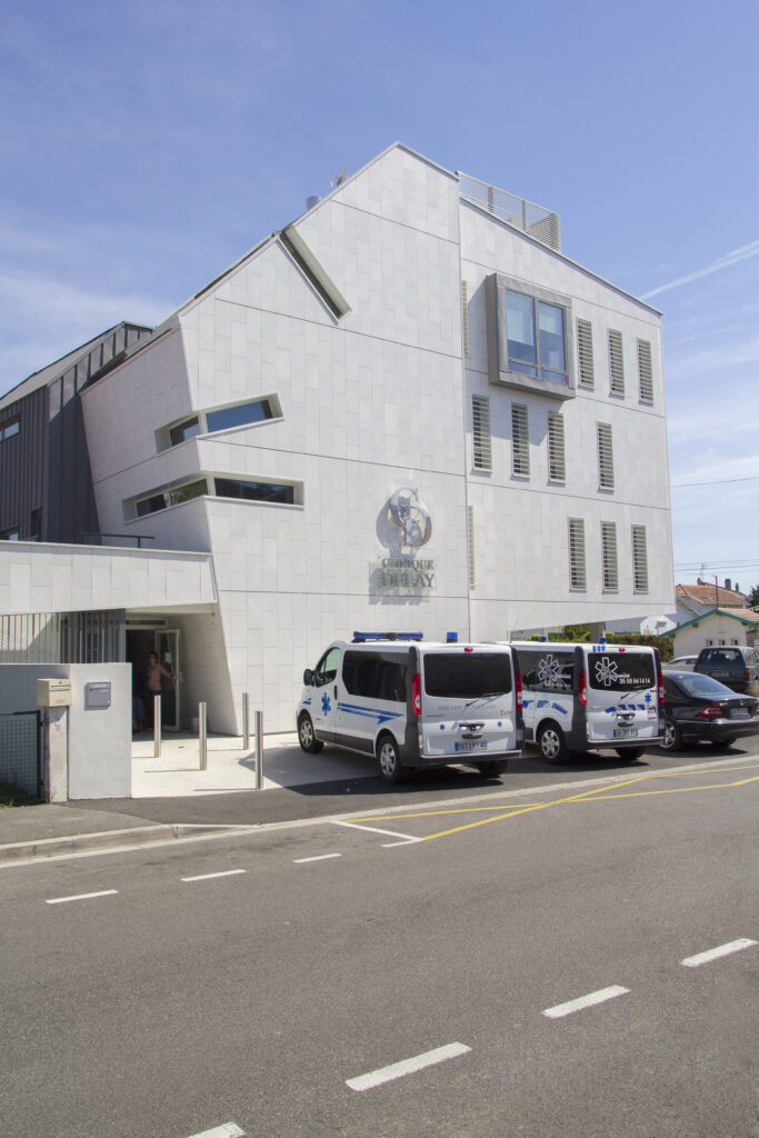 NON RES Clinique DELAY Dax ARDAL GRAN VERTICAL 1 scaled