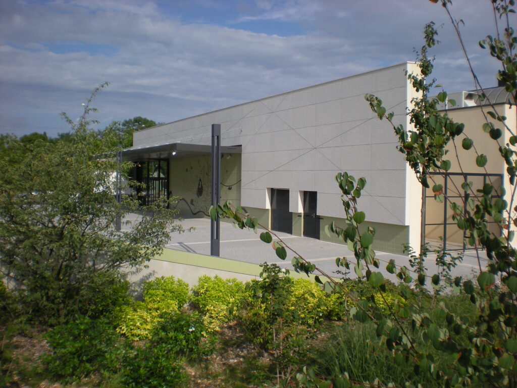 NON RES MEDIATHEQUE LES MUREAUX 16 ARTEMA RHODES scaled