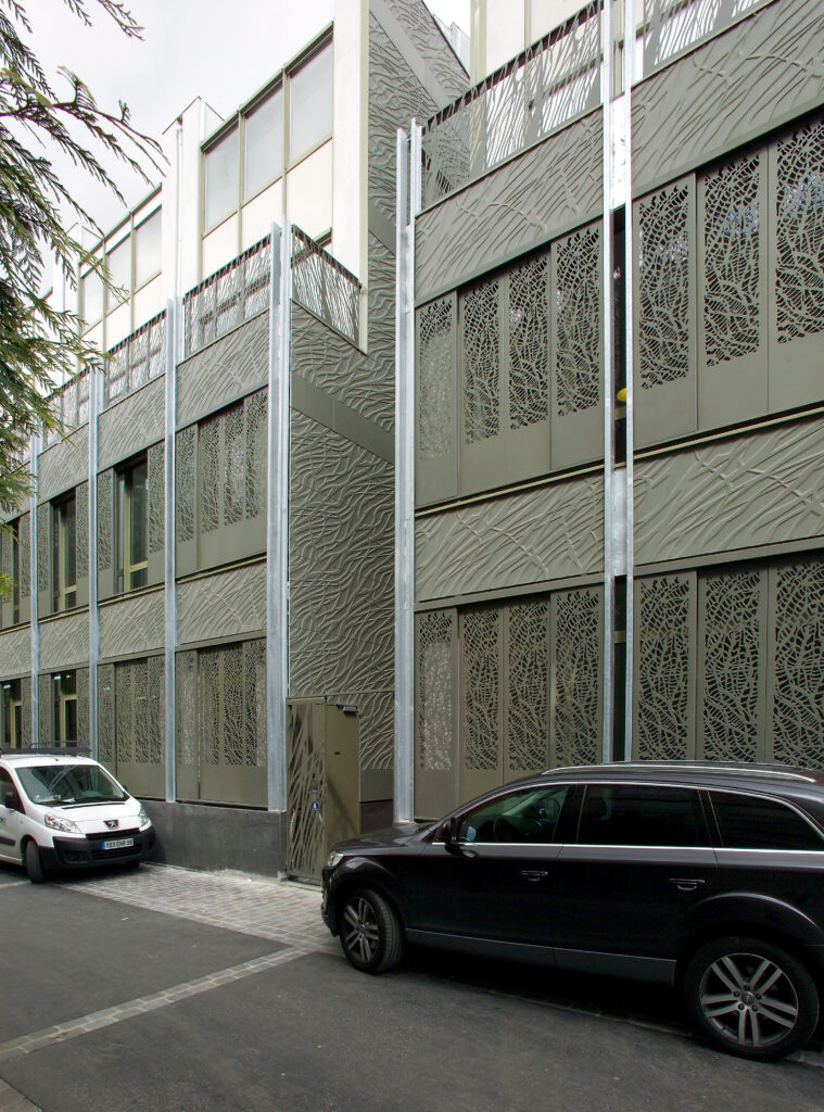 RES NON RES HOTEL ARTISANAL PARIS 3 ARTEMA VEGETAL scaled