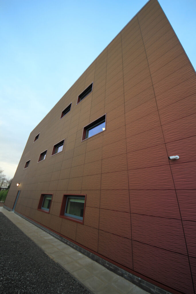 UK Liverpool Kays Medical AQU DUN iridescent 9 scaled