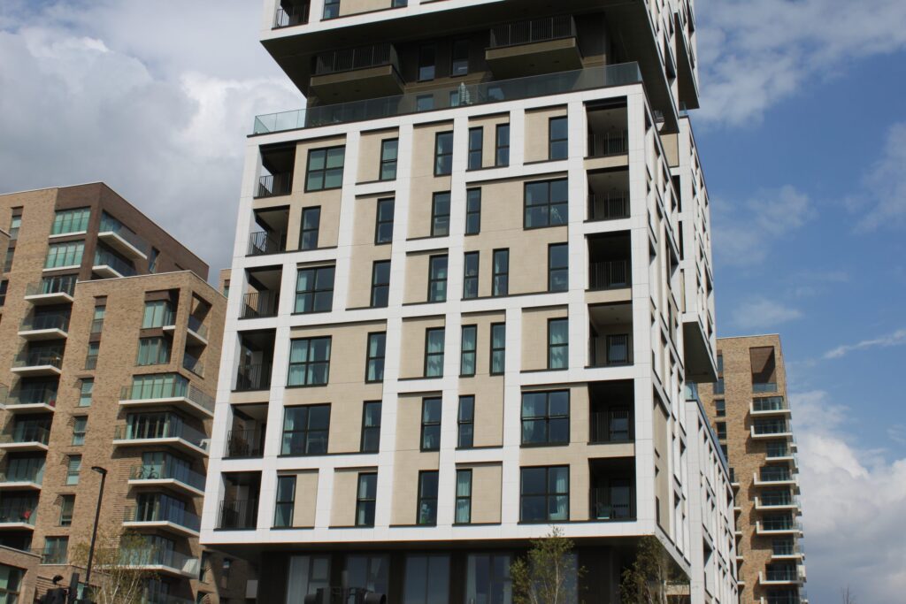 UK London Kidbrooke AQU LM ARD LV 17 scaled 1