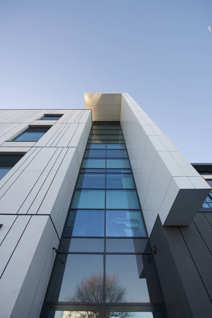 UK SPIRE HOSPITAL MANCHESTER ACA V GR 1 scaled